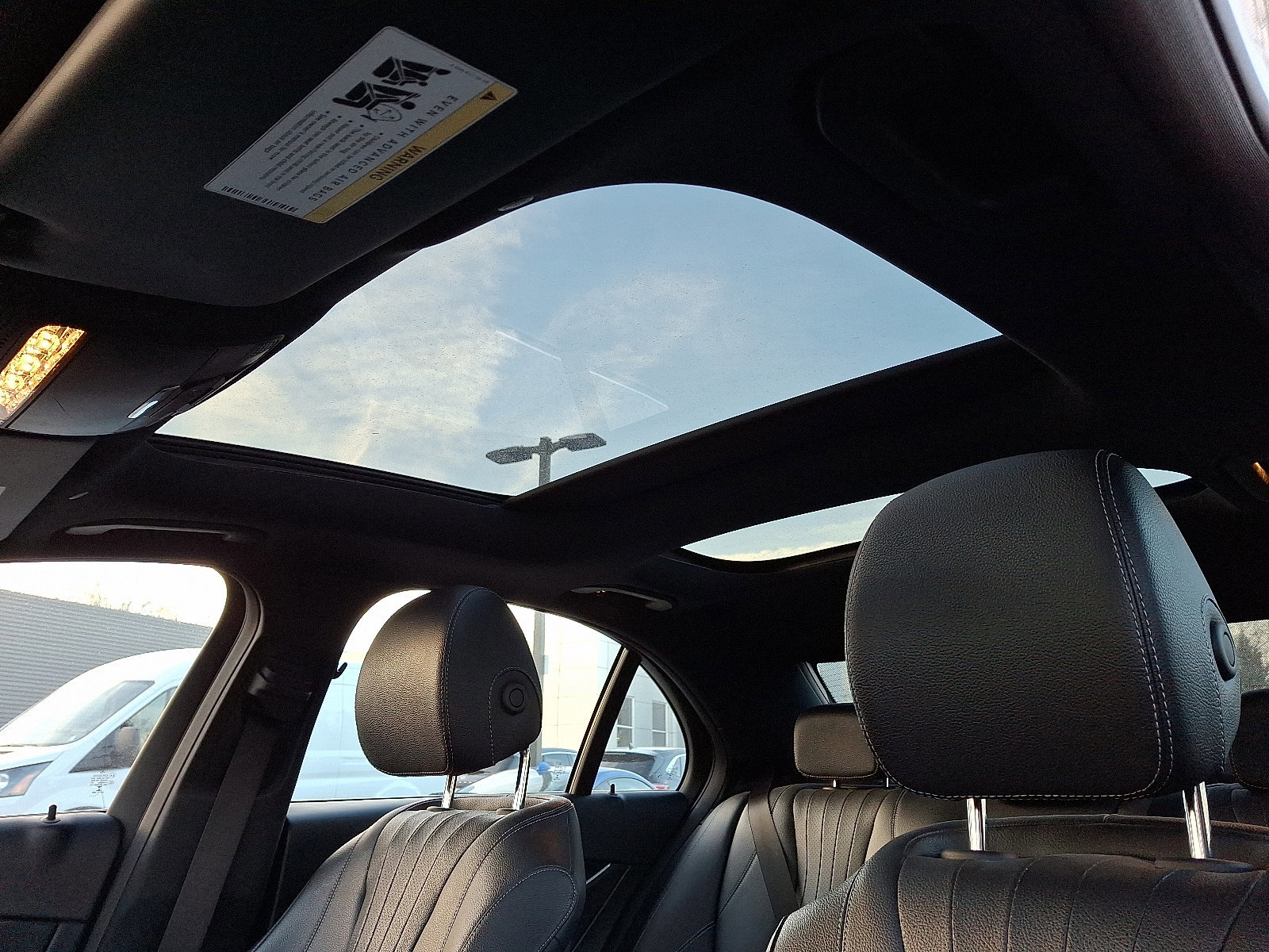 Used 2018 Mercedes-Benz E 300 4MATIC image 17