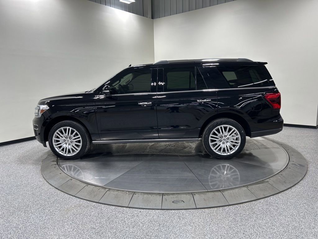 Certified 2024 Ford Expedition Limited image 2