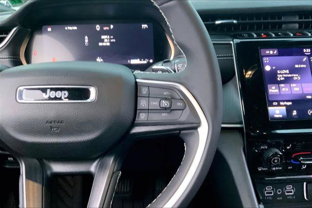 Used 2025 Jeep Grand Cherokee L Altitude AWD/4WD image 25
