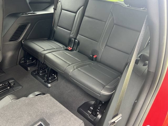 Used 2024 Chevrolet Tahoe Premier AWD/4WD image 18