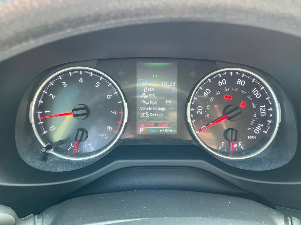 Used 2022 Toyota RAV4 LE FWD image 35