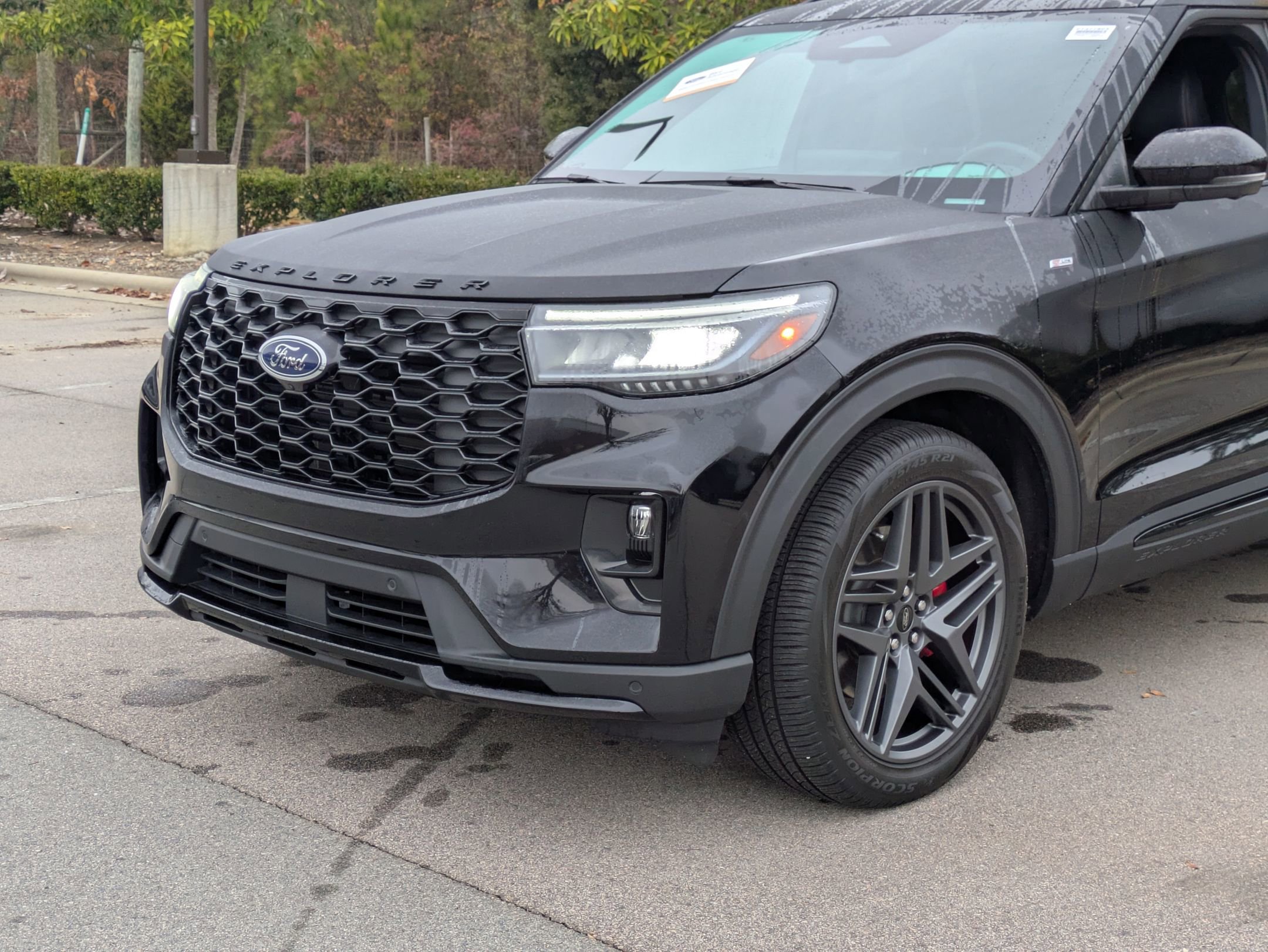 Certified 2025 Ford Explorer ST-Line w/ Premium Package image 10