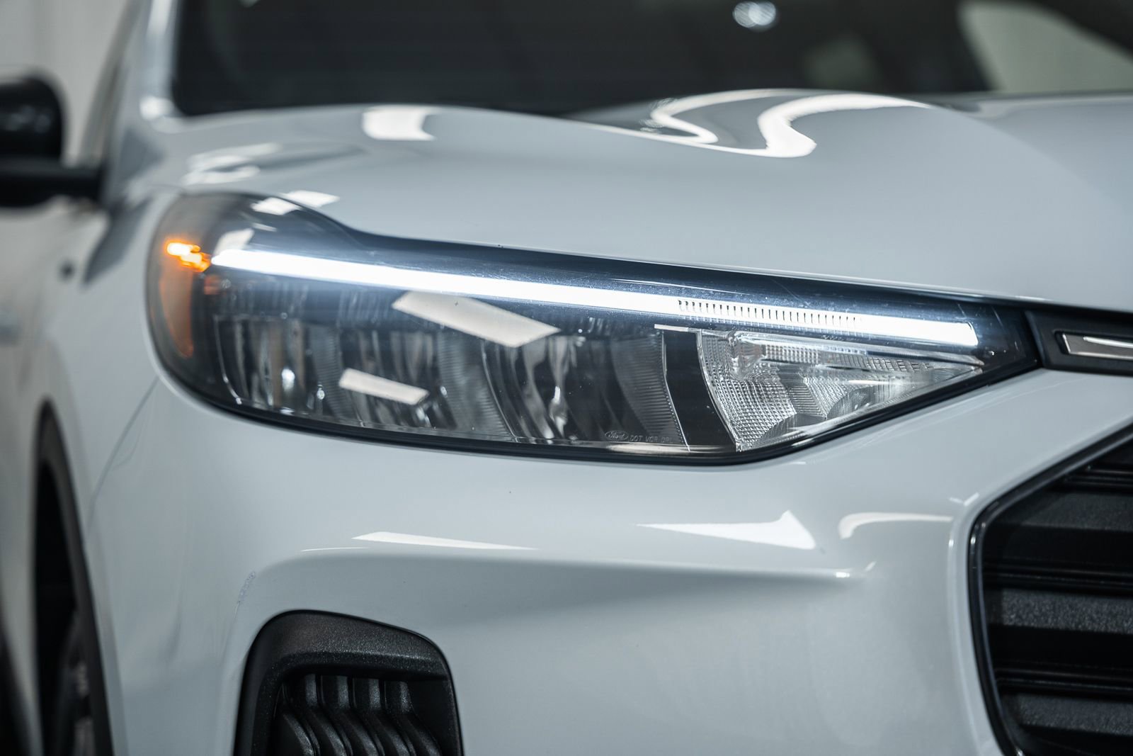 Certified 2025 Ford Escape ST-Line image 15