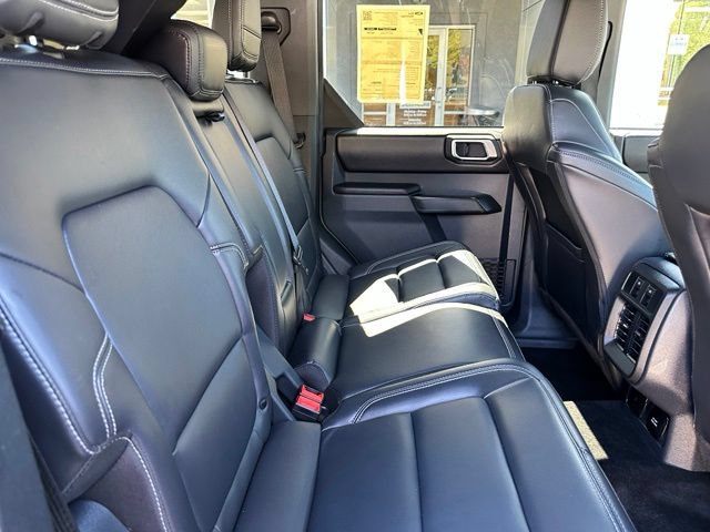 Certified 2025 Ford Bronco Outer Banks w/ Sasquatch Package AWD/4WD image 37