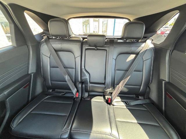 Certified 2025 Ford Escape Platinum AWD/4WD image 25