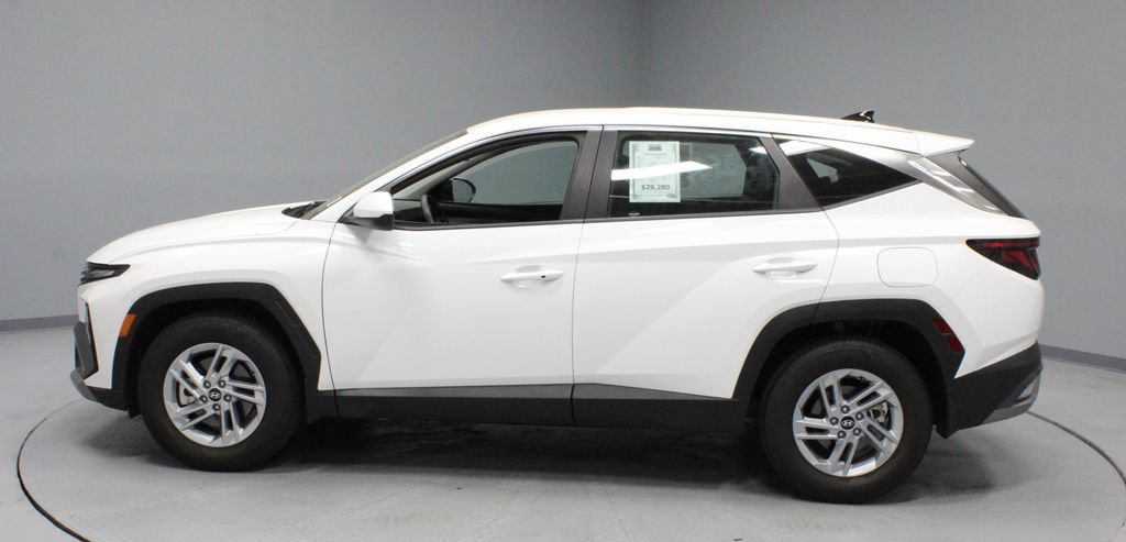 Used 2025 Hyundai Tucson SE FWD image 7