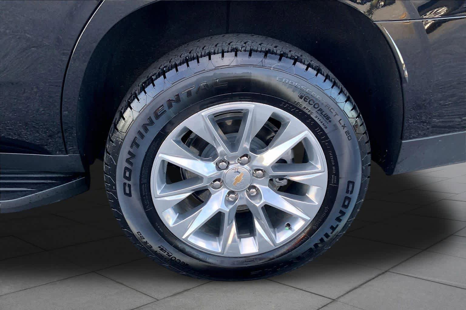 Used 2026 Chevrolet Tahoe Premier w/ Sun And Tow Package RWD image 10