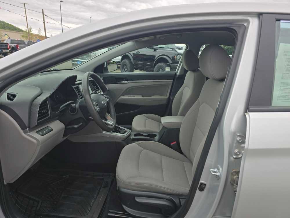 Used 2019 Hyundai Elantra SEL FWD image 9