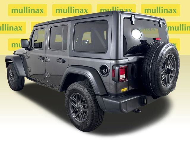 Used 2025 Jeep Wrangler Unlimited Sport AWD/4WD image 11
