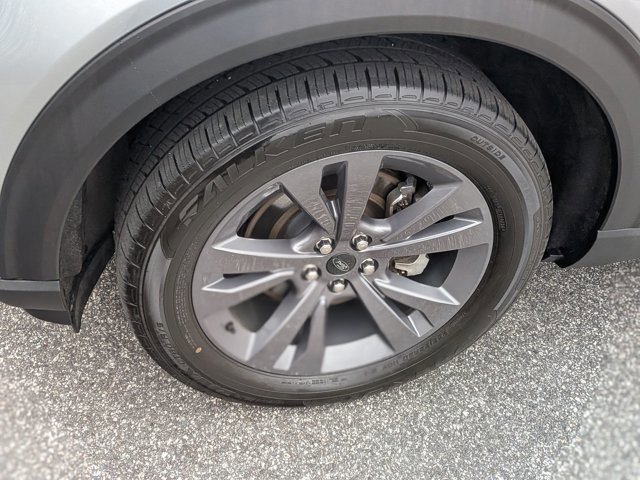 Certified 2022 Ford Explorer XLT w/ Equipment Group 202A image 11