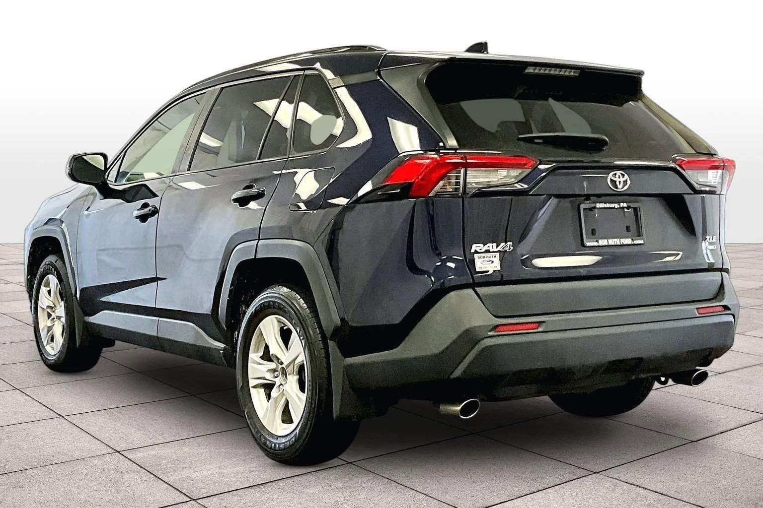 Used 2019 Toyota RAV4 XLE w/ All Weather Liner Package image 10