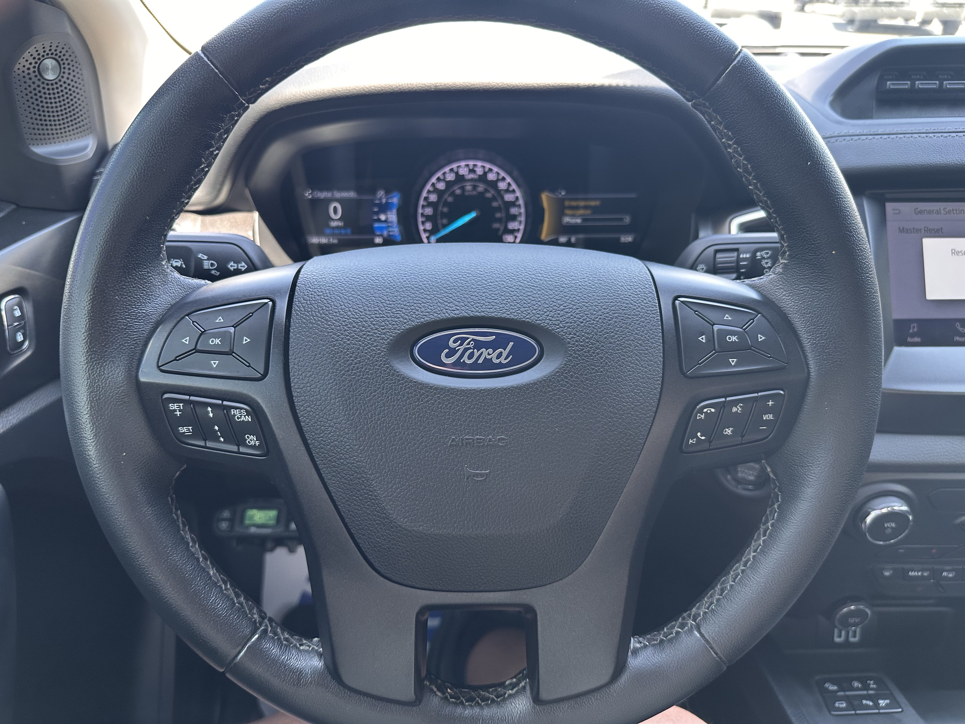 Certified 2021 Ford Ranger Lariat w/ Tremor Off-Road Package AWD/4WD image 21