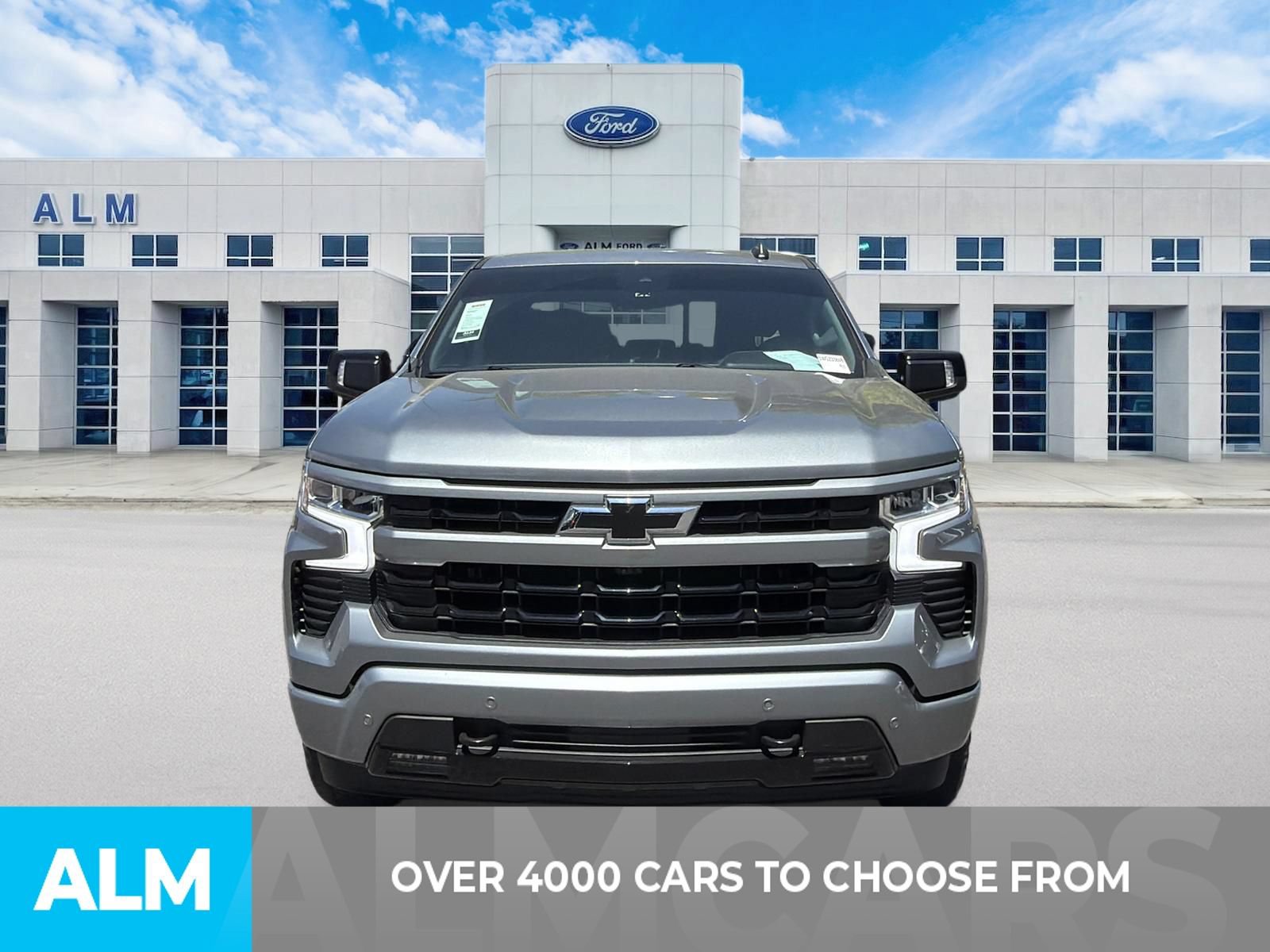 Used 2024 Chevrolet Silverado 1500 RST w/ Convenience Package II AWD/4WD image 2