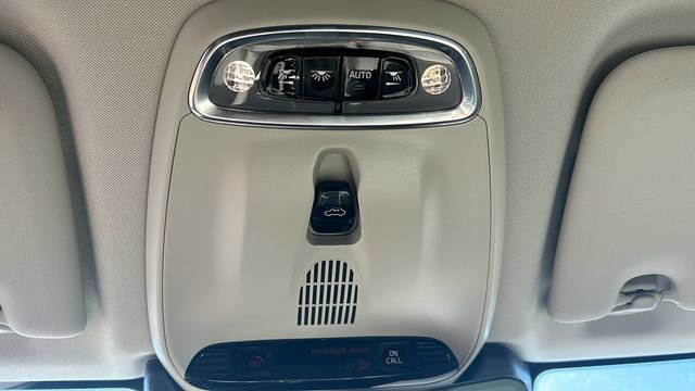 Used 2021 Volvo XC60 T5 Momentum w/ Advanced Package image 24