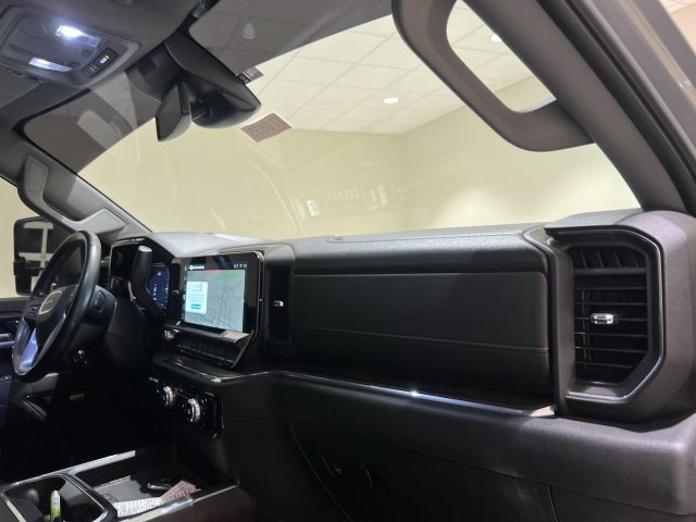 Used 2024 GMC Sierra 3500 SLT w/ SLT Convenience Package AWD/4WD image 28