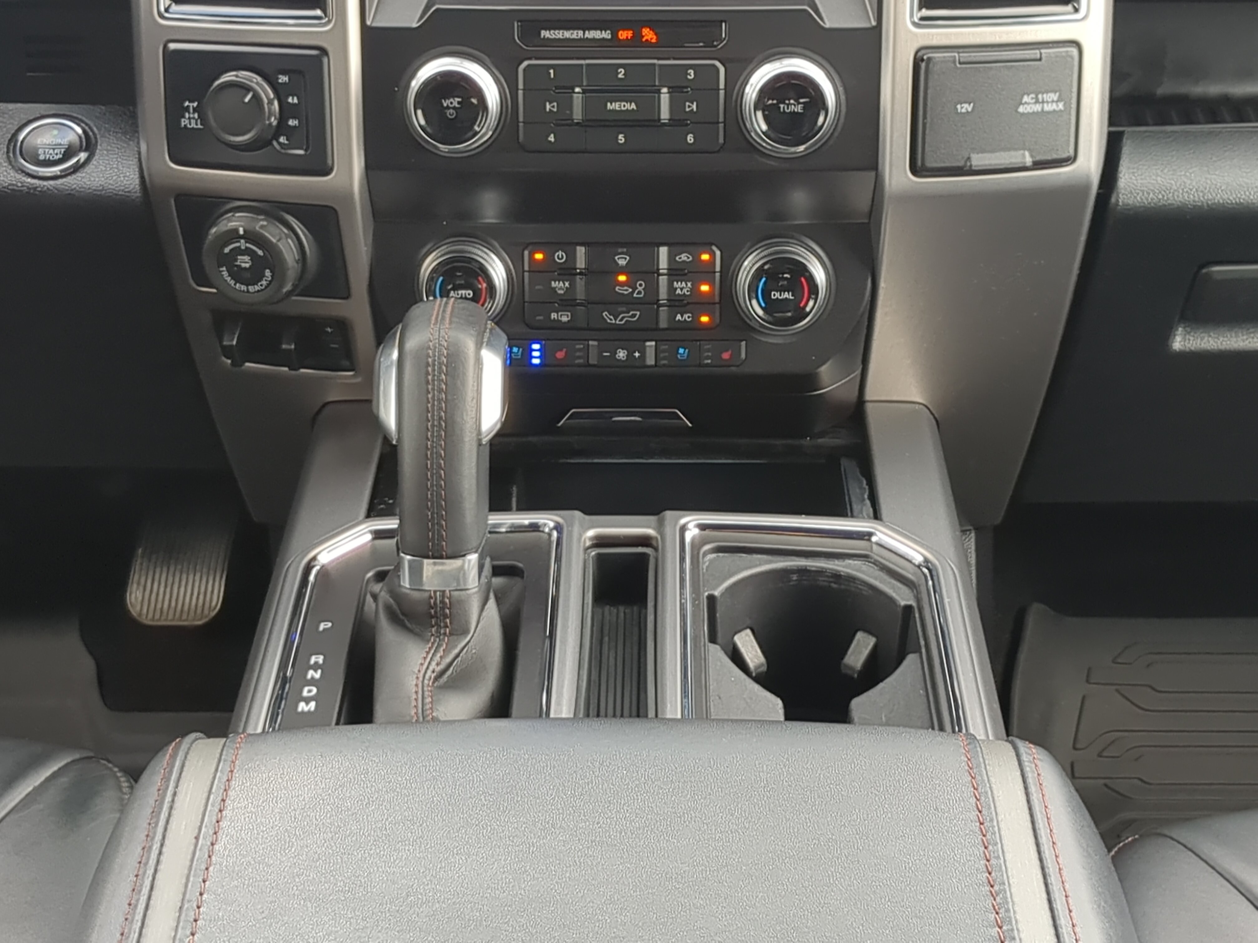 Certified 2019 Ford F150 Platinum w/ Equipment Group 701A Luxury AWD/4WD image 17