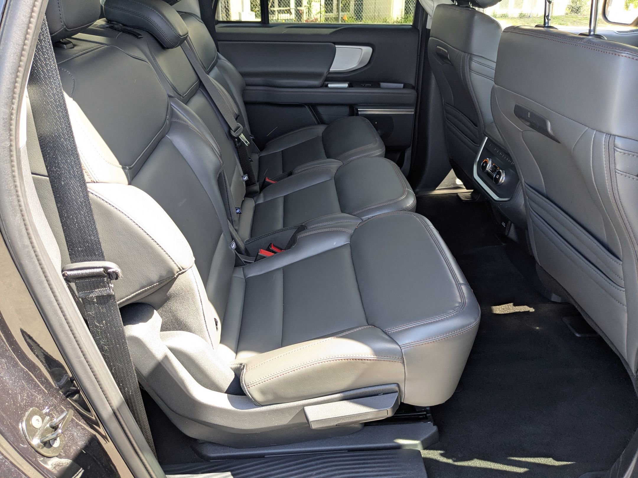 Certified 2025 Ford Expedition Max Active RWD image 39