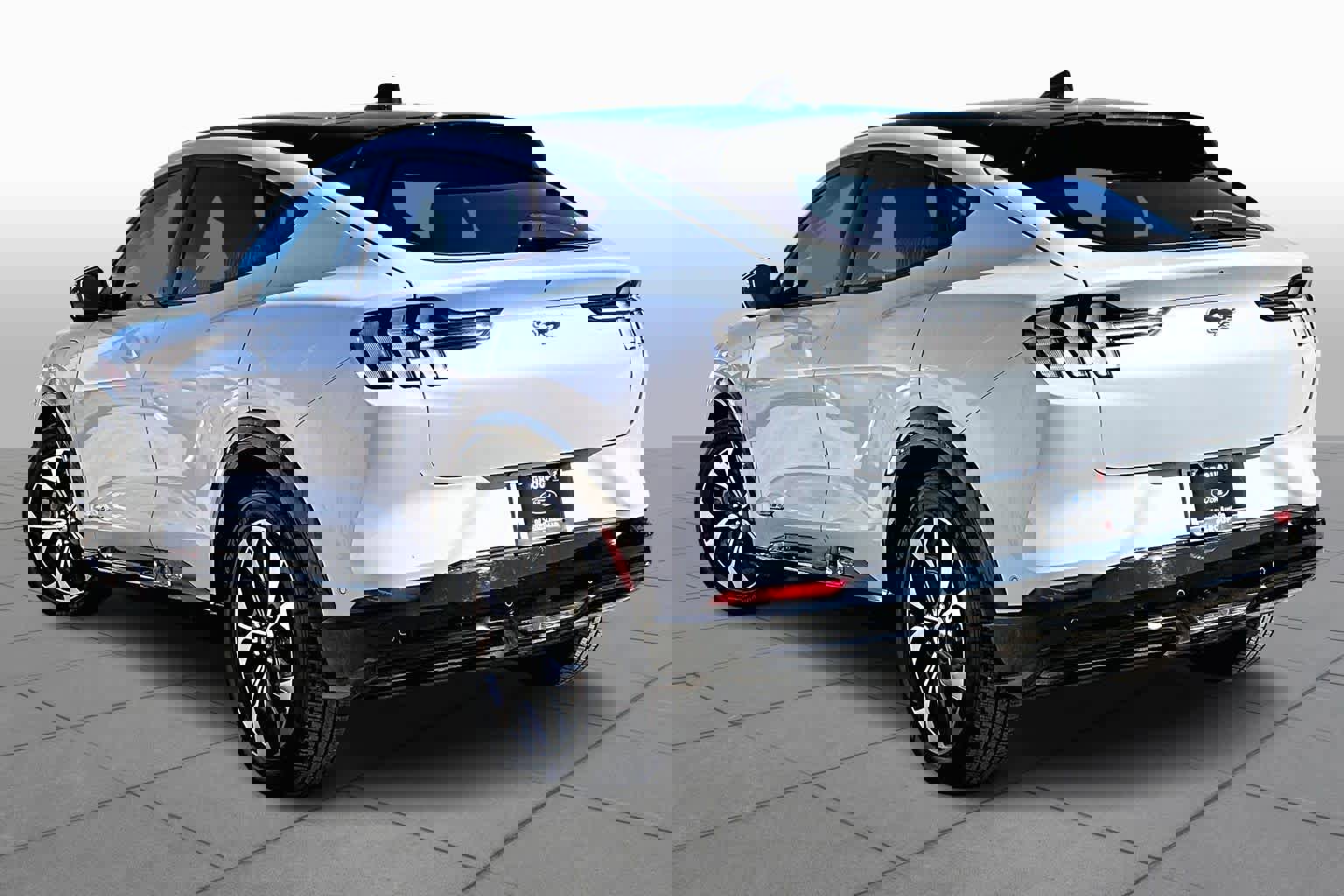 Certified 2022 Ford Mustang Mach-E Premium image 11