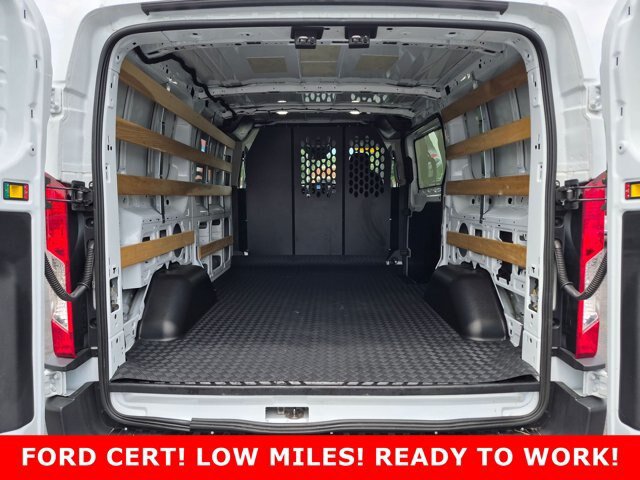 Certified 2025 Ford Transit 250 Low Roof w/ Exterior Upgrade Package RWD image 17