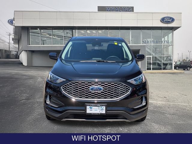 Certified 2023 Ford Edge SEL w/ Convenience Package AWD/4WD image 2