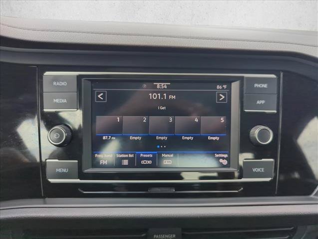 Used 2024 Volkswagen Jetta SE FWD image 14