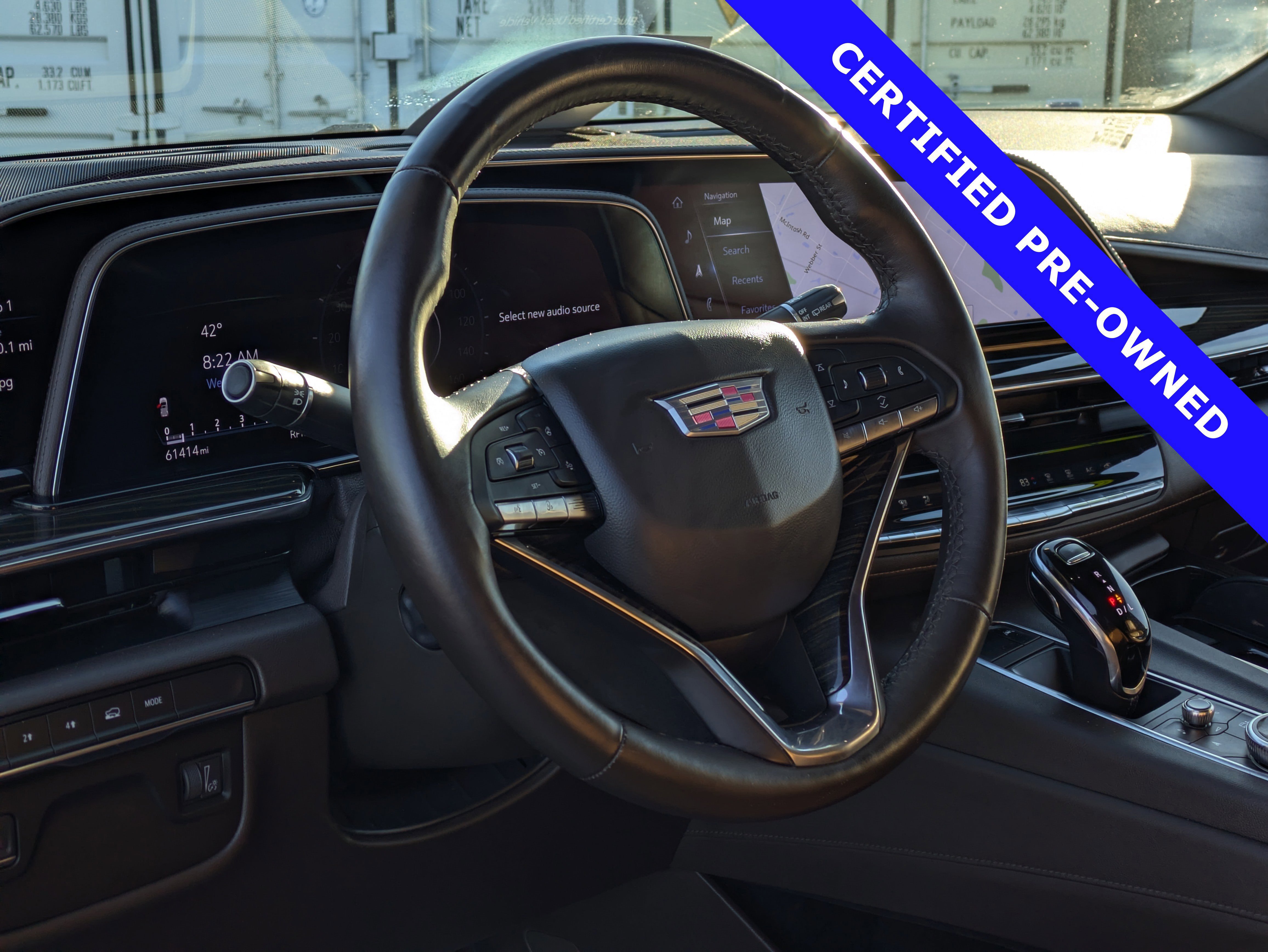 Used 2022 Cadillac Escalade Premium Luxury image 23