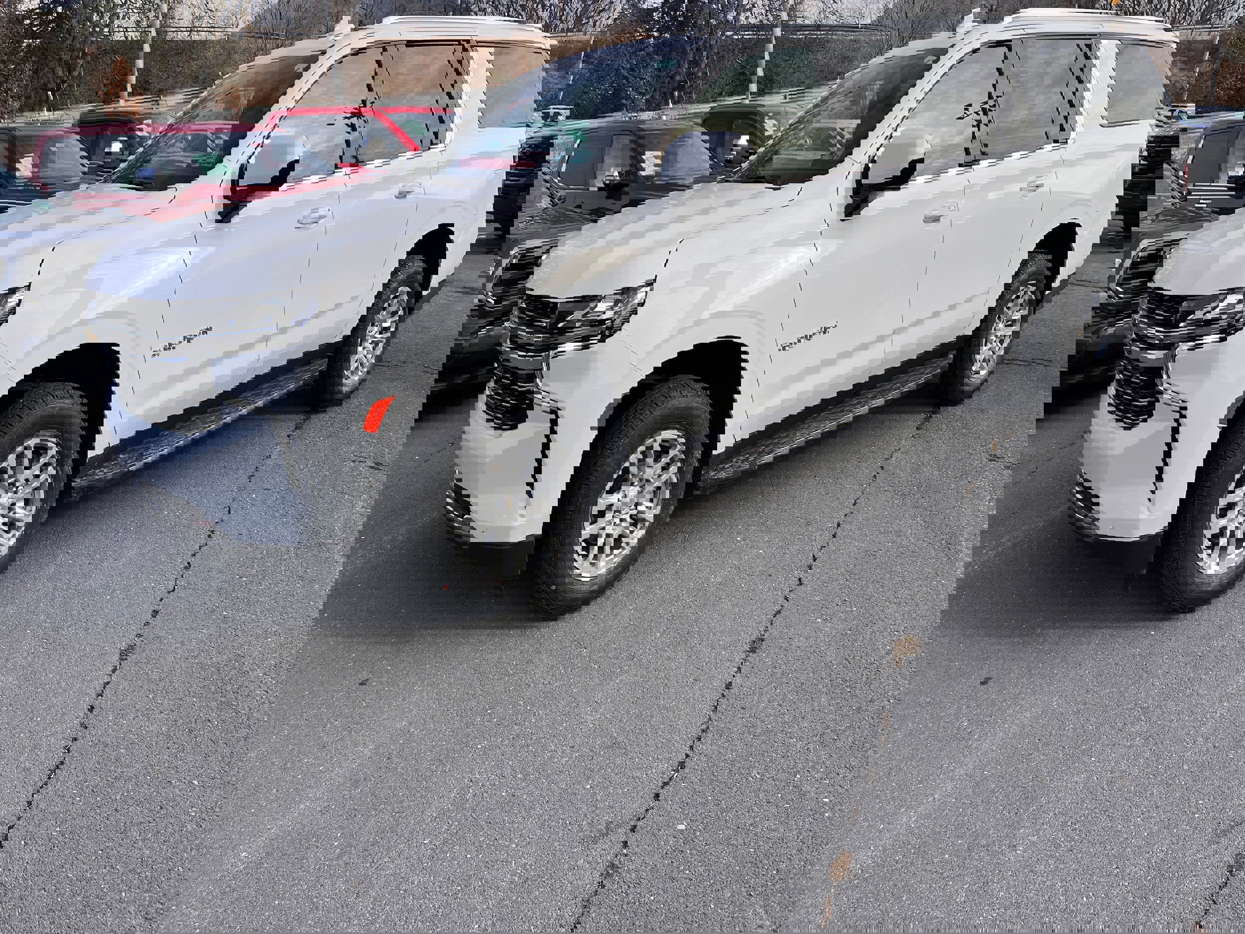 Used 2023 Chevrolet Suburban LT image 25