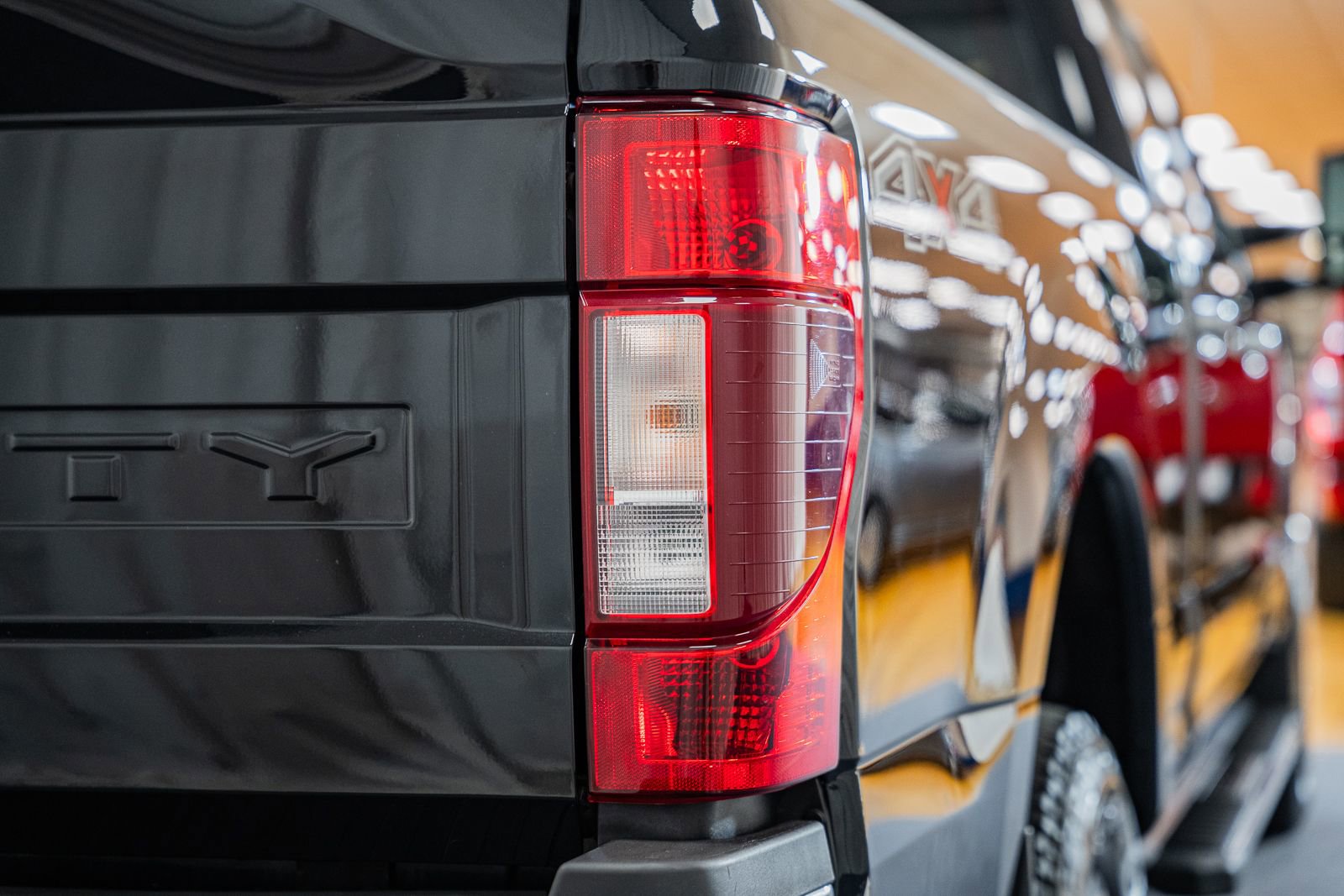 Certified 2021 Ford F250 XLT w/ XLT Premium Package image 7