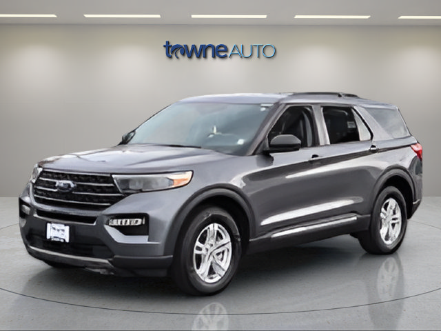 Certified 2023 Ford Explorer XLT w/ Equipment Group 202A AWD/4WD image 3