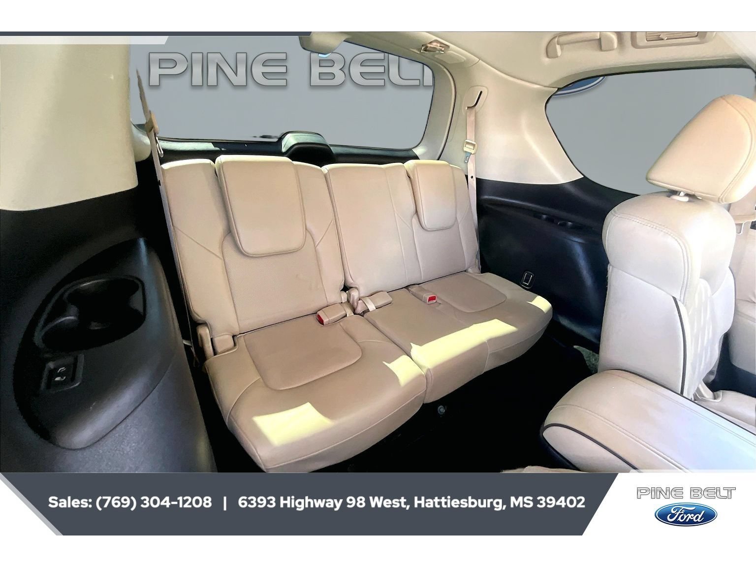 Used 2021 Nissan Armada Platinum w/ Captain's Chairs Package RWD image 21