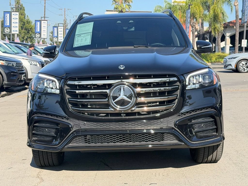 Used 2025 Mercedes-Benz GLS 450 4MATIC image 4