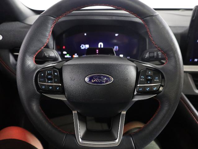 Certified 2025 Ford Explorer ST-Line w/ Premium Package AWD/4WD image 15