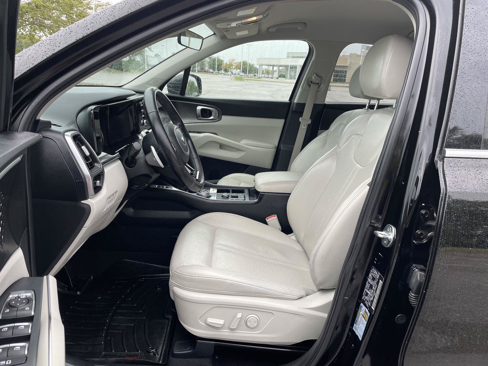 Used 2021 Kia Sorento S FWD image 17