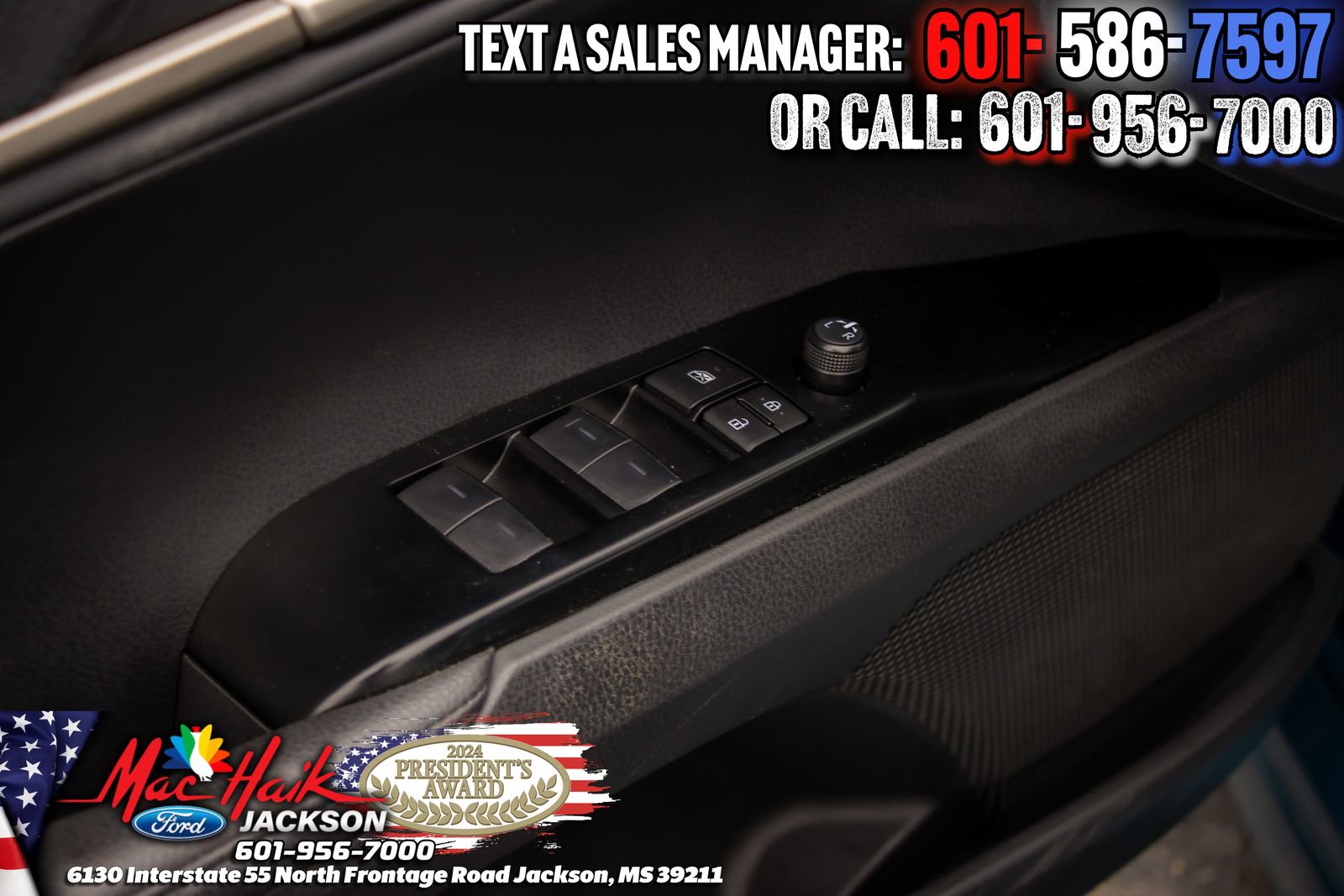 Used 2025 Toyota Camry XSE FWD image 12