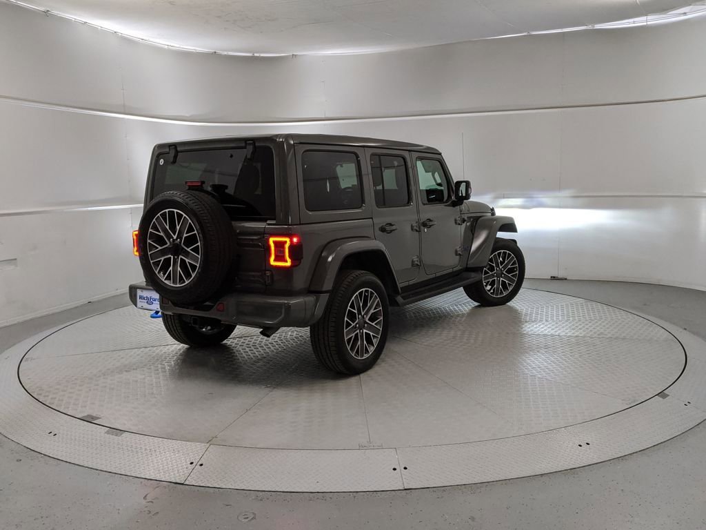 Used 2023 Jeep Wrangler Unlimited Sahara image 3