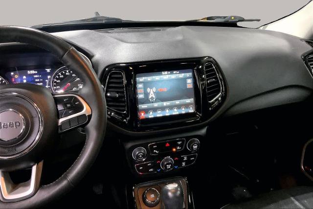 Used 2017 Jeep Compass Limited AWD/4WD image 7