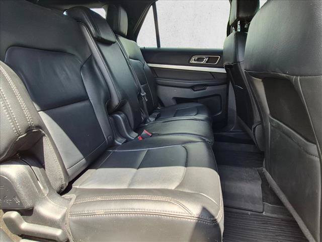 Certified 2017 Ford Explorer XLT w/ Equipment Group 202A FWD image 19