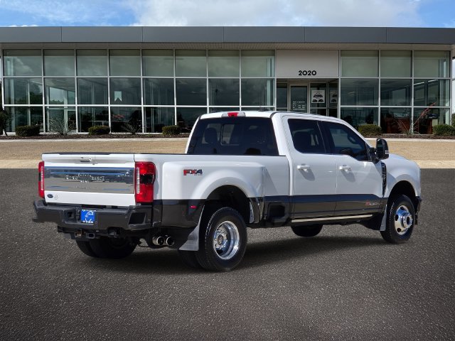 Certified 2024 Ford F350 King Ranch w/ FX4 Off-Road Package AWD/4WD image 6