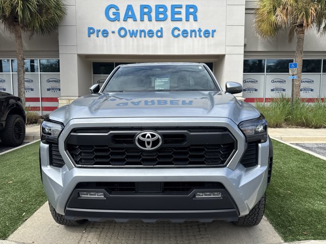 Used 2025 Toyota Tacoma TRD Off-Road AWD/4WD image 10