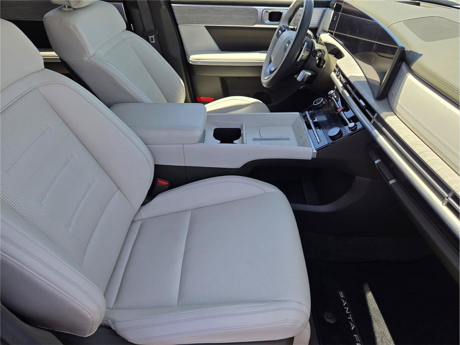 Used 2025 Hyundai Santa Fe Calligraphy FWD image 13