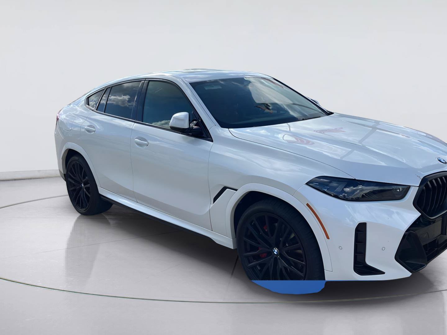 Used 2026 BMW X6 xDrive40i w/ Premium Package AWD/4WD image 1