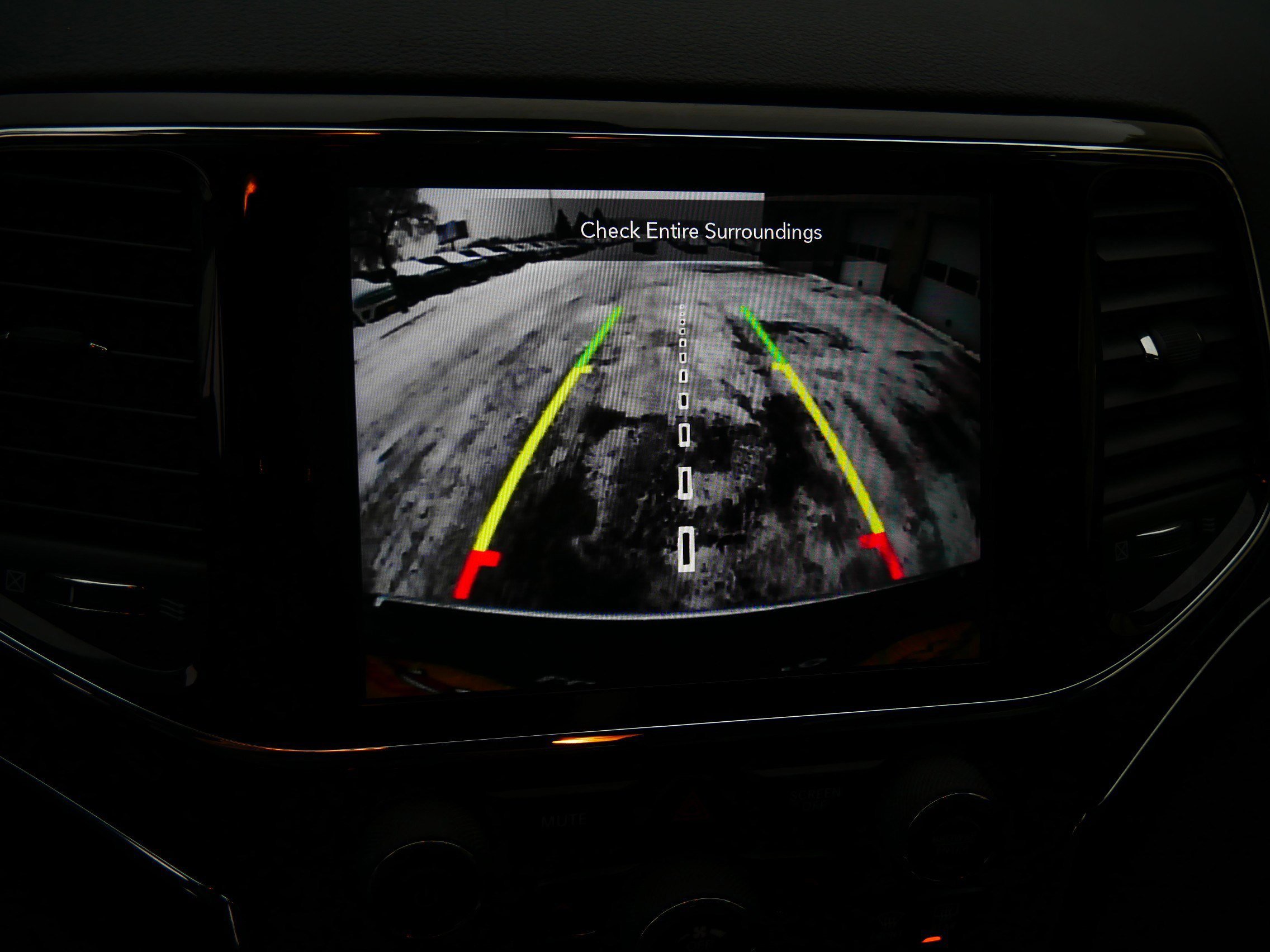 Used 2021 Jeep Grand Cherokee Limited w/ Trailer Tow Group IV image 25