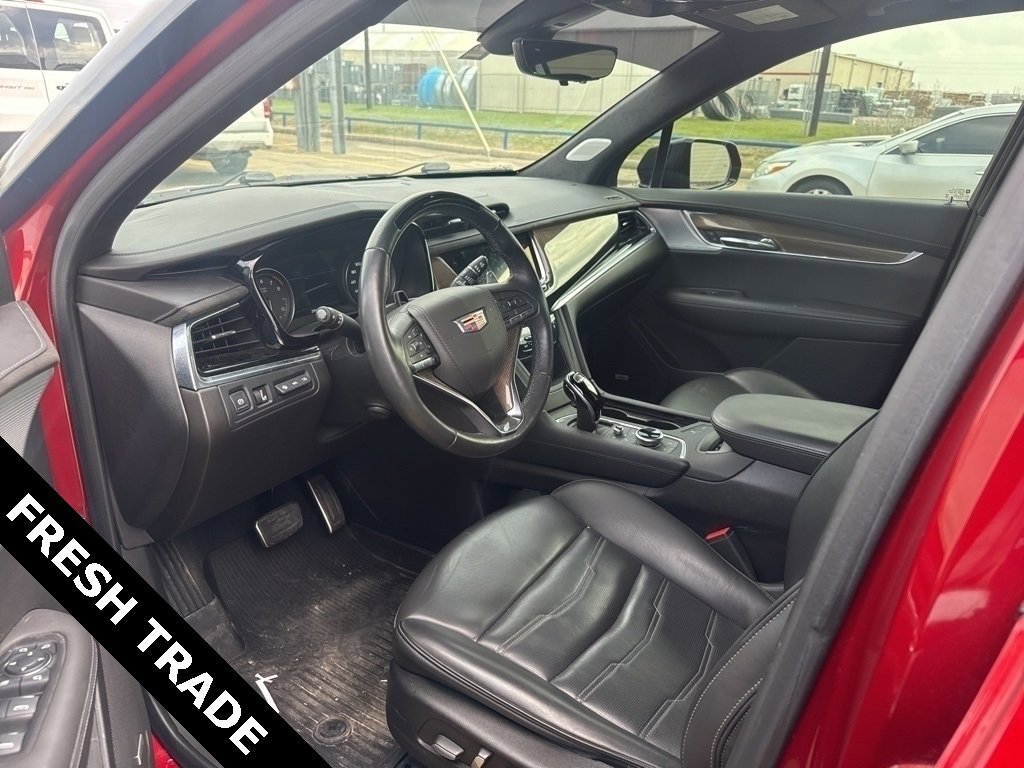 Used 2022 Cadillac XT6 Sport w/ Platinum Package image 8