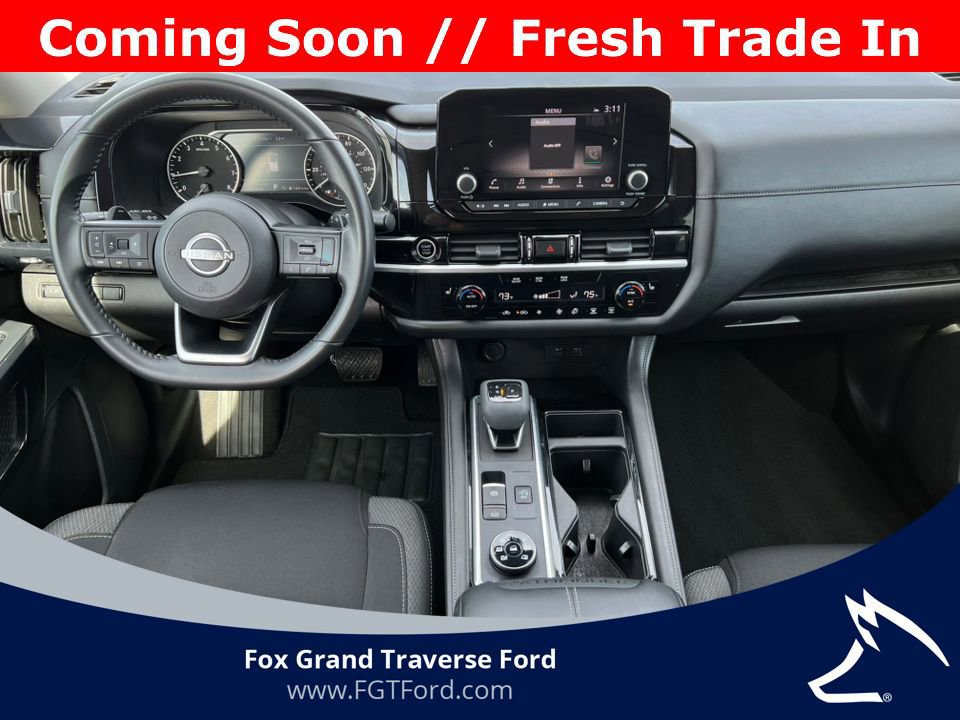 Used 2024 Nissan Pathfinder SV image 7