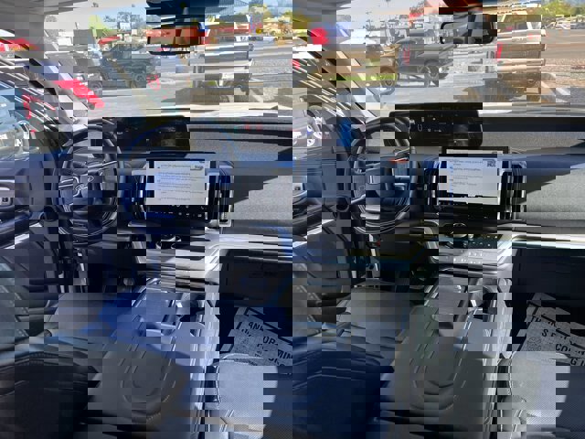 Certified 2025 Ford Expedition Platinum w/ Driver's Package image 22