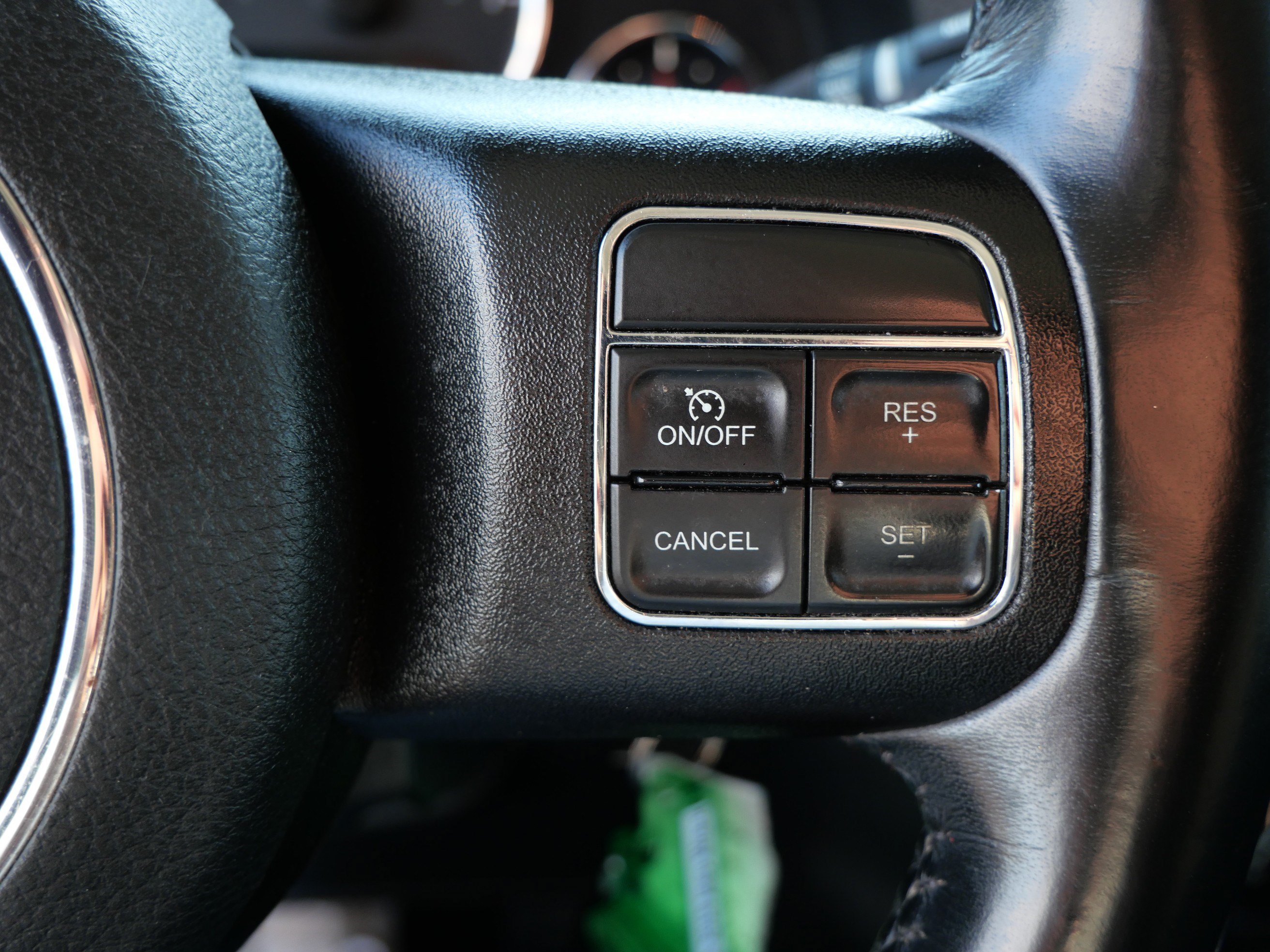 Used 2018 Jeep Wrangler Unlimited Sahara AWD/4WD image 28