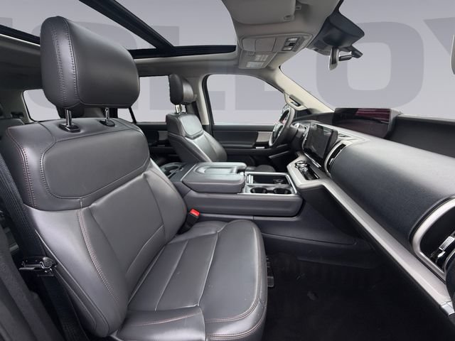Certified 2025 Ford Expedition Active AWD/4WD image 17