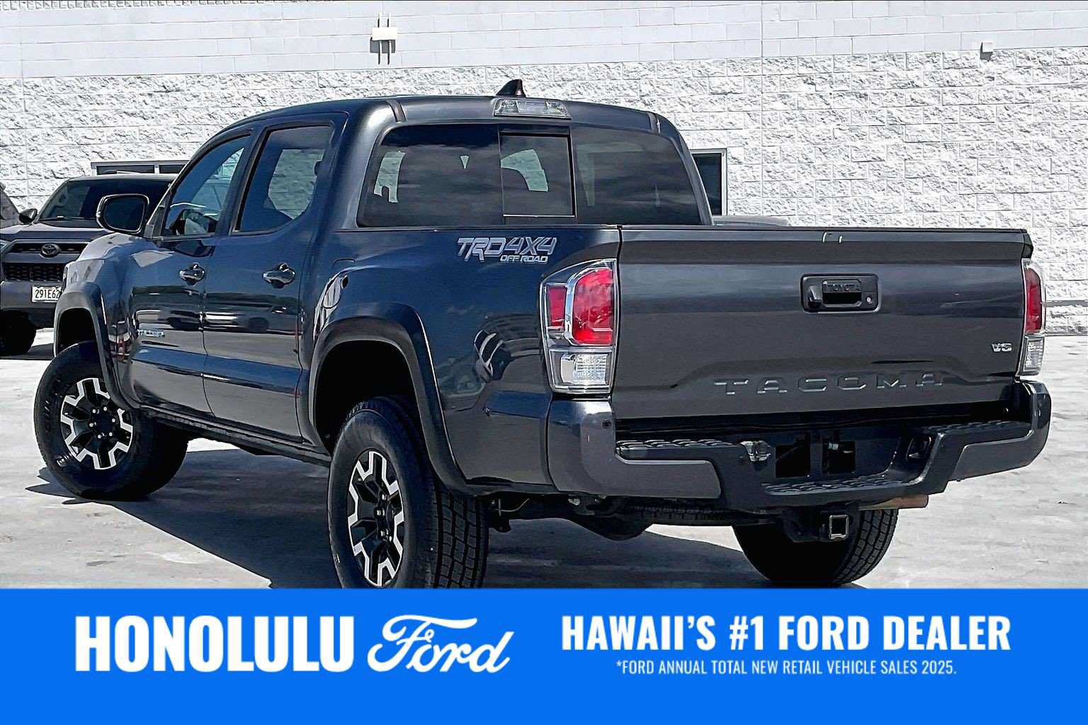 Used 2020 Toyota Tacoma TRD Off-Road w/ Technology Package AWD/4WD image 4