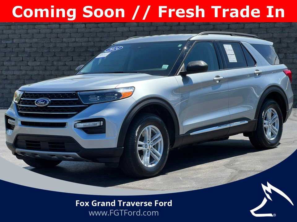 Certified 2024 Ford Explorer XLT w/ Equipment Group 202A AWD/4WD image 1