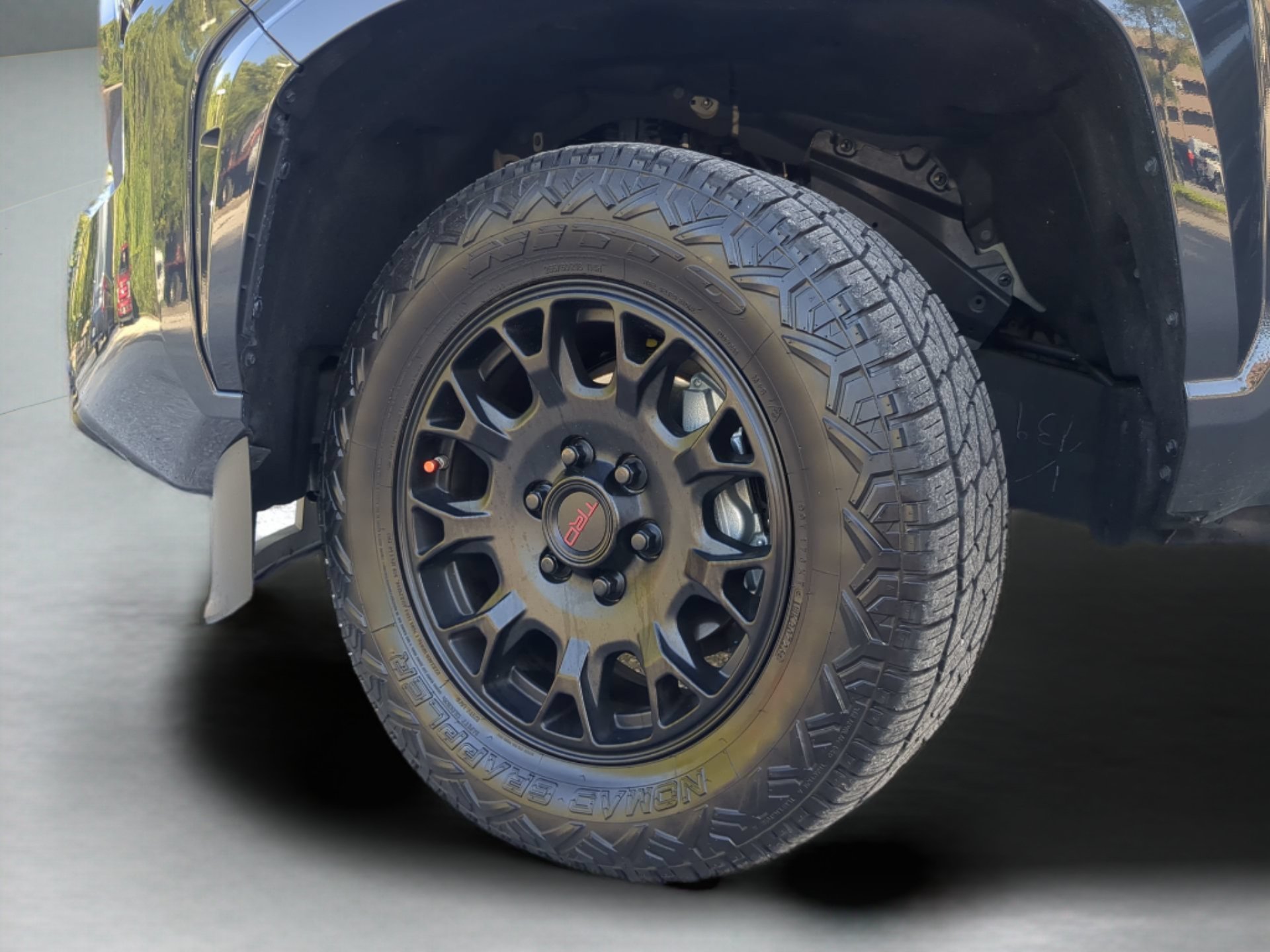 Used 2025 Toyota Tacoma SR5 AWD/4WD image 70